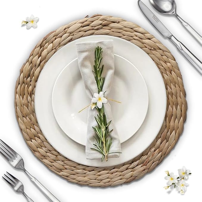 Natural Round Placemats Set of 10, Woven Placemats 13.7", Herringbone Pattern, Table Mats Braided Heat Proof, Farmhouse Boho Table Place Mat Ourdoor Wicker Chargers for Dinner Plates