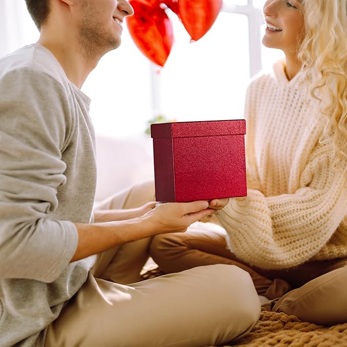 UNIQOOO 5Pcs Red Glitter Xmas Gift Box Set with Lid, Assorted Size, Square Nested Wedding Keepsake Boxes, Holiday Paper Box Tower For Birthday Party, Mother's Day Gift Wrap Packaging