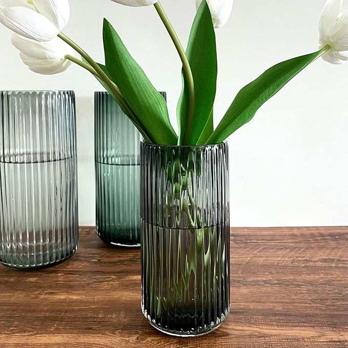 BUICCE Hand Blown Glass Flower Vase for Farmhouse Decor,Round Vintage Foding Bottles for Kitchen Dining Table Cafe Home Shelf Wedding Centerpiece.