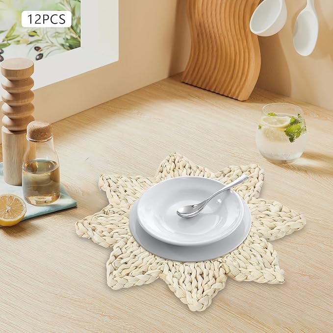 12pcs Corn Husk Placemats Placemats, Boho Wovean Rattan Table Mats, Farmhouse Wicker Spring P lacemats for Restaurant Dining Table Dessert Shops Coffee Shops 11.81in Polygonal Star
