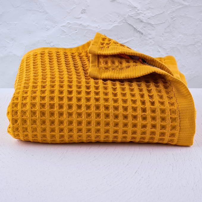 PÜSKÜL Premium Waffle Bath Towels Set of 2 - Organic 100% Turkish Cotton Bath Towel - Quick Dry, Absorbent, Light, Thin, 32x63 Large Waffle Towels (Mustard Yellow Bath Towels - Pack of 2)