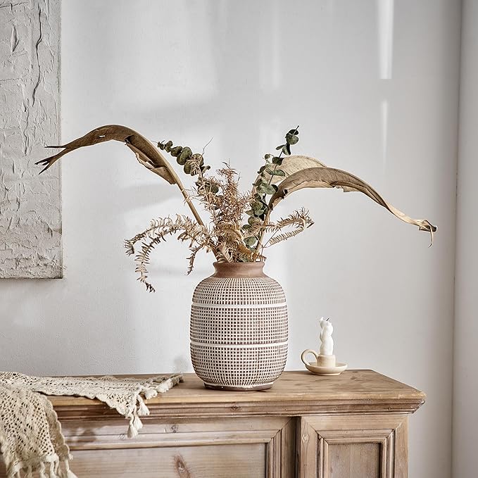 AWNR Terracotta Vase Farmhouse Decor: Rustic Ceramic Decorative Vase for Flowers Vintage Stoneware Flower Vase for Home Decor Living Room Dining Table Centerpieces Decortion