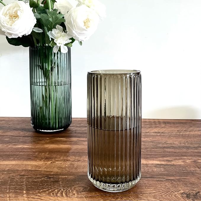 BUICCE Hand Blown Glass Flower Vase for Farmhouse Decor,Round Vintage Foding Bottles for Kitchen Dining Table Cafe Home Shelf Wedding Centerpiece. Amber