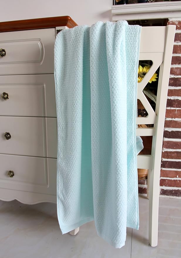 Everplush Diamond Jacquard Quick Dry Bath Towel,1 Pack,Spearmint