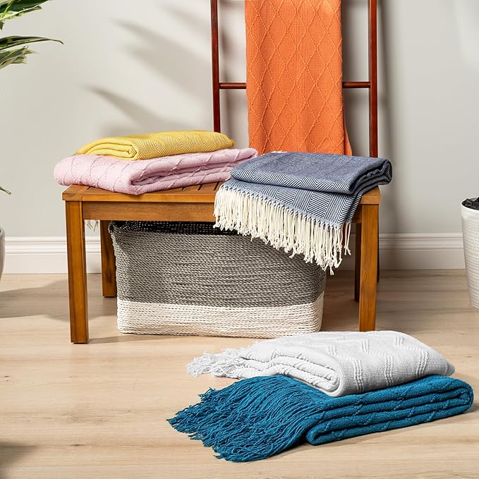 PAVILIA White Knit Throw Blanket for Couch Bed, Soft Knitted Farmhouse Sofa Throw for Living Room, Lightweight Decorative Summer Throw Blanket for Chair, Outdoor Textured Boho Blanket, 50x60