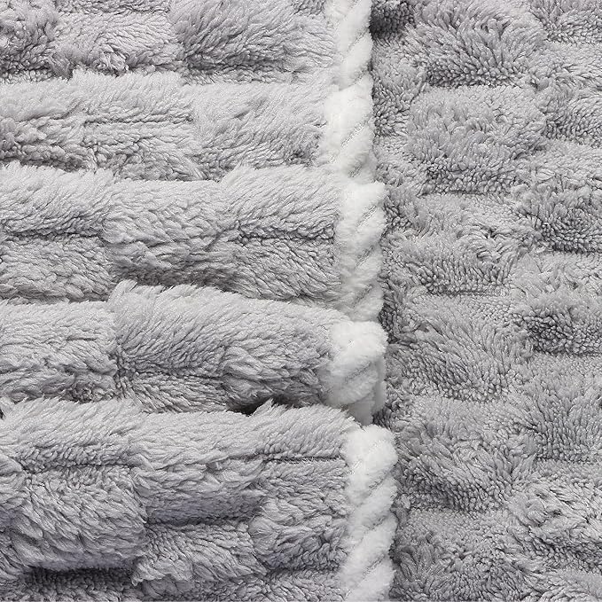 Luxury Microfiber Bath Towels, 4-Pack Ultra Lightweight Quick-Dry Bath Sheets, 27.5x55 Inches, Super Soft for Home, Spa, Gym, Travel (Mixed Color)