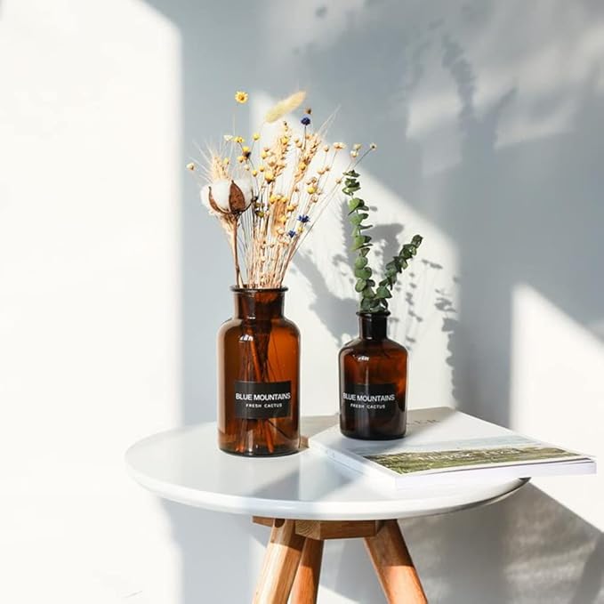 Amber Glass Bud Vase, 1pc Flower Vases Small Vases Decorative Glass Bottles Brown Apothecary Jars Home Decor of Vase, Vintage Mini Floral Vases Centerpiece for Wedding Table Decor (500ml/17oz)
