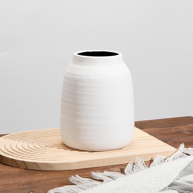 Briful White Ceramic Vase for Dried Flowers – 7.1” Short Ribbed Modern Vase with 3.7” Wide Opening, Minimalist Farmhouse Table Centerpiece, Boho Home Decor for Pampas Grass, Bookshelf & Mantel Styling
