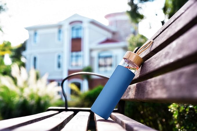 20 Oz Borosilicate Glass Water Bottles with Silicone Sleeve BPA Free, Dishwasher Safe - Reusable Clear Glass Drinking with Leak Proof Bamboo Lid | Perfect Gym Water Bottles for Men & Women