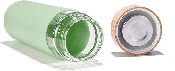 20 Oz Borosilicate Glass Water Bottles with Silicone Sleeve BPA Free, Dishwasher Safe - Reusable Clear Glass Drinking with Leak Proof Bamboo Lid | Perfect Gym Water Bottles for Men & Women