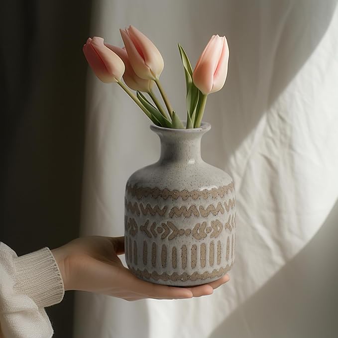 Boho Ceramic Vase, 6.5 Inch Rustic Farmhouse Pastoral Decor, Vintage Clay Vases for Bouquets, Pampas Grass and Fake Plants, Suitable for Home Decor, Shelf, Dining Table, Living Room, Mantle, Bathroom