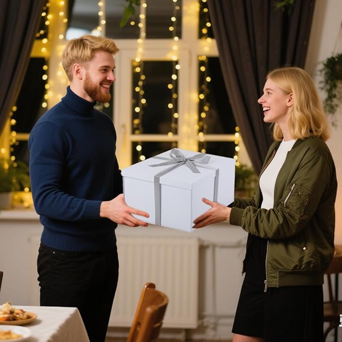 UoeRing 2Pcs White Extra Large gift box with lids 16.5×13×8 Inches gift boxes for presents,Birthday Box (include Ribbon, Paper Shred Filler Gift Card & Envelopes)