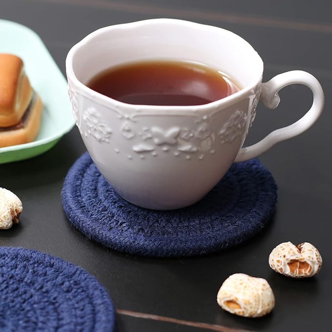 4 Pack Oval Woven Placemats, Blue Cotton Woven Plate Chargers with 4 Pack Round Coasters, Thick Heat Insulation Mats Household Table Mats Braided Bowl Mats Fabric Rustic Placemats for Dining