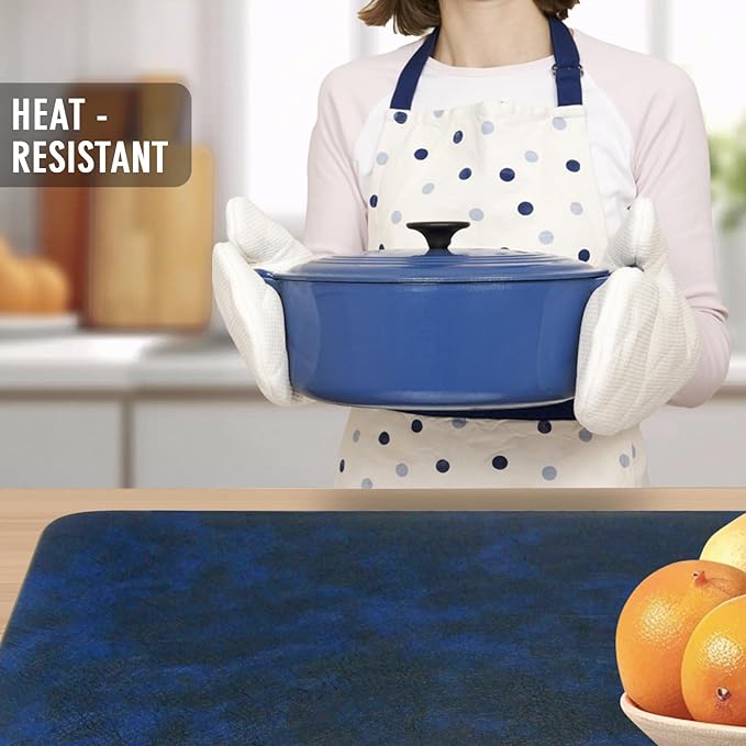 UnivoColors Washed Cowhide Pattern Faux Leather Big Size Placemats Set of 8, Waterproof Easy to Clean Anti-Slip PU Table Mats for Party Decoration19.7″×13.6″,Light Green Retro Cowhide Pattern