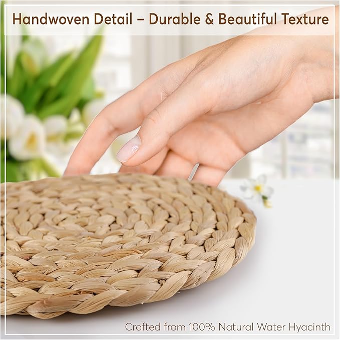 Natural Round Placemats Set of 6, 12 inch Woven Placemats, Herringbone Pattern, Table Mats Braided Heat Proof, Farmhouse Boho Table Place Mat Ourdoor Wicker Chargers for Dinner Plates