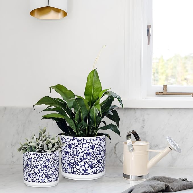 Set of 2 Blue and White Ceramic Plant Pots with Drainage Hole and Saucers, Retro Blue Porcelain Vase Round Planters for Succulent Cactus Indoor Outdoor Garden Home Desktop Decor, 4.5+5.5 Inch