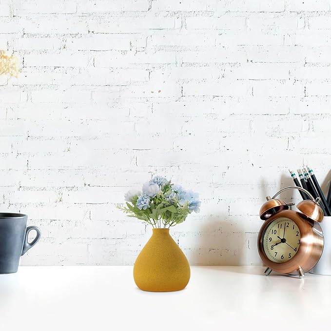 Rustic Ceramic Flower Vase for Floral Arrangement Corrosion-Resistant Stoneware Vase Yellow Ceramic Dried Flower Holder for Home Decor Living Bedroom and Table Centerpiece