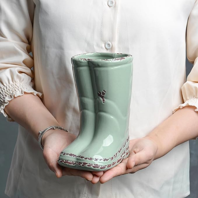 Quoowiit Ceramic Rustic Farmhouse Boot Vase, Green Distressed Flower Vase for Home Decor, Decorative Vases for Centerpiece Table Decorations, Vases for Living Room Kitchen Entryway Mantle Shelf Decor
