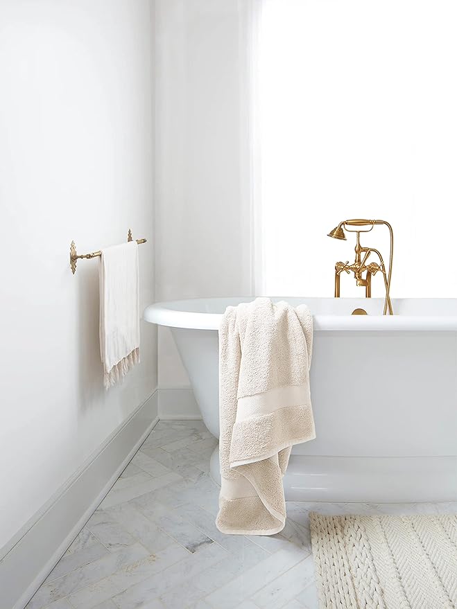 Delara Organic Cotton Luxuriously Plush Bath Towel 33 Piece Set|GOTS & Oeko-TEX Certified|Premium Hotel Quality Towels|Feather Touch Technology|650 GSM Long Staple|Soft, Quick Dry & Ultra-Absorbent