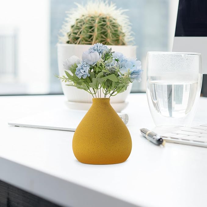 Rustic Ceramic Flower Vase for Floral Arrangement Corrosion-Resistant Stoneware Vase Yellow Ceramic Dried Flower Holder for Home Decor Living Bedroom and Table Centerpiece