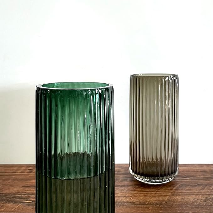 BUICCE Ribbed Glass Flower Vase Green for Farmhouse Decor,Round Vintage Bottles for Kitchen Dining Table Home Shelf Wedding Centerpiece.