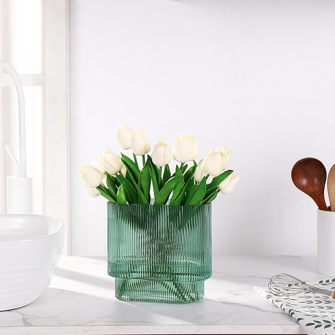 Green Glass Vase, Ribbed Glass Vase for Flowers, Flower Vases for Bouquet, Fluted Glass Vases, Modern Vase for Living Room, Dining Room, Bathroom, Desk, Shelf, Wedding, Office, 7 Inches