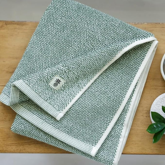 Cariloha Two Toned Bath Towel |Oasis Green | 28"x54" | Turkish Cotton & Viscose Material Blend | Extra Smooth, Odor Resistant and Highly Absorbent