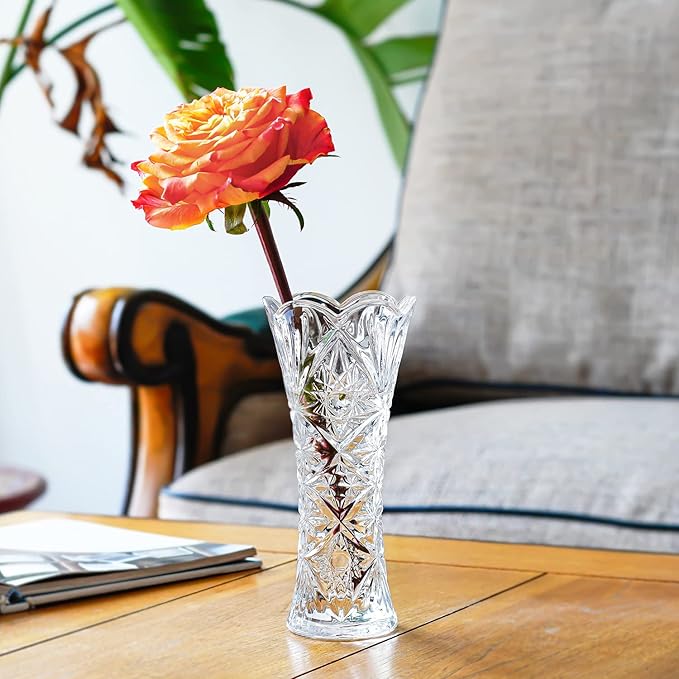 Kanpura 7.6" Clear Glass Flower Vase,Thickened Crystal Glass Vase for Flowers & Decor,Sunflower Design (1 Piece)