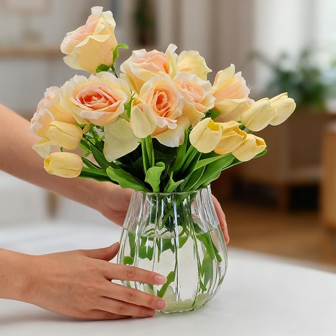 Flower-Shaped Wide Mouth Glass Vase - 6.7" Tall Transparent Vase, Ideal for Fresh Flowers/Floating Tealights, Home Display (Living Room/Bedroom), Wedding Centerpieces & Holiday Decor
