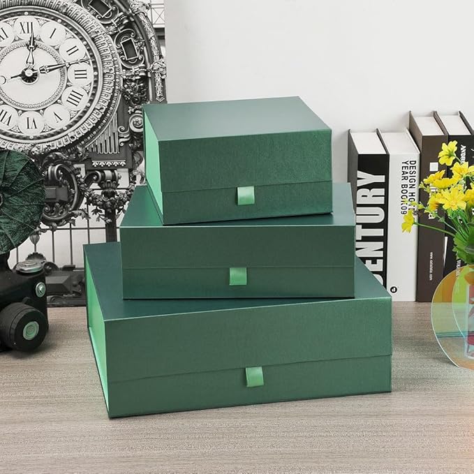 5 Pcs Large Gift Box 13.5x11.8x4.7 Inches, Green Gift Boxes for Presents with Magnetic Closure Lid, Luxury Gift Box Rectangle Collapsible Boxes for Gift Packaging