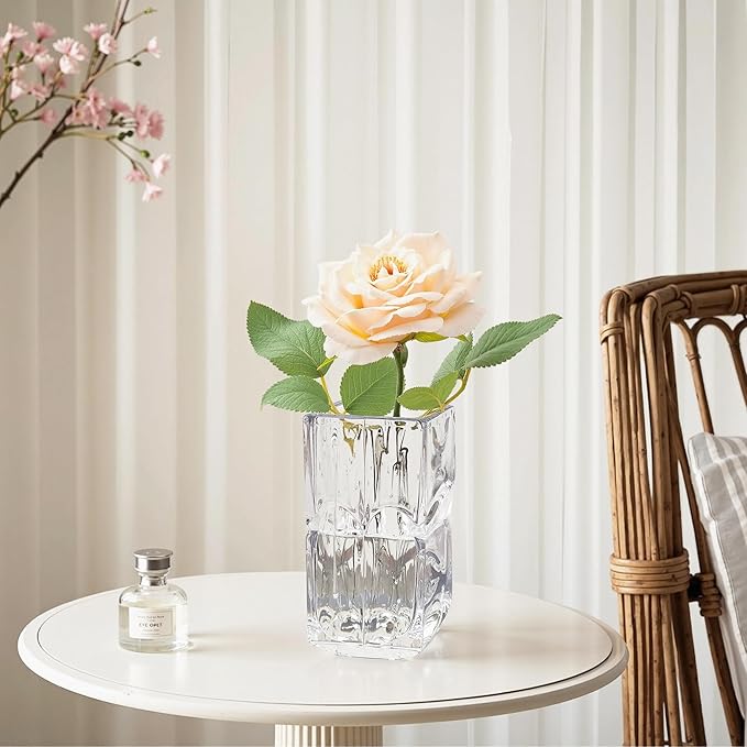 VECELO Crystal Glass Vase - Textured Clear Flower Vase for Fresh Flowers & Hydroponic Plants, Modern Decorative Centerpiece for Dining Table, Coffee Table & Home Décor, 7.28 Inches
