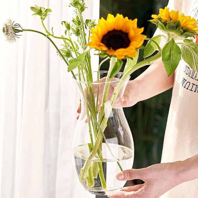 DARENYI Clear Flower Vase, 4.5" Dia 9" H Crystal Transparent Glass Vase Modern Decorative Vase for Flowers, Glass Flower Posy Holder for Home Office Centerpiece Decor