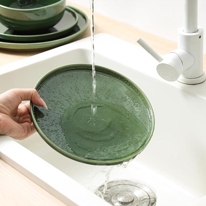 Vicrays Ceramic 12 Pieces Dinnerware Set - Dinner Plates Salad Plates Cereal Bowls Set Service for 4 - Scratch Resistant Microwave Oven Dishwasher Safe - Green