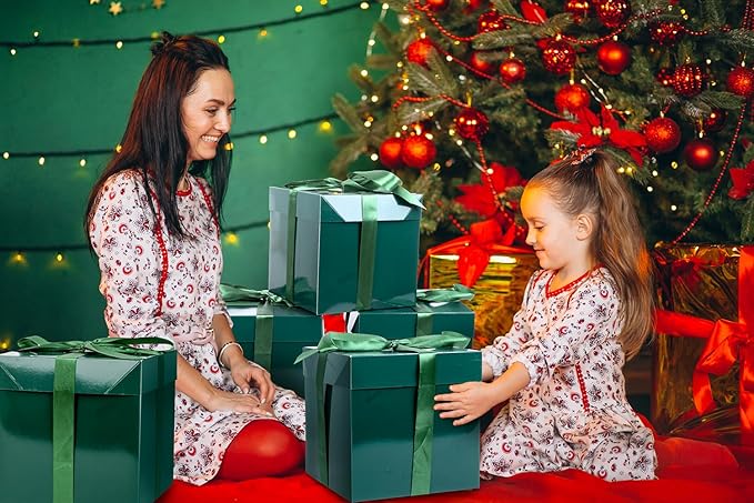 Jaywayang 5 Pack Green Gift Boxes with Lids, Ribbons and Tissue Papers Square Gift Boxes - 7.1 Inch - Christmas Presents Wrapping St. Patrick's Day Decoration Party Favor Boxes.
