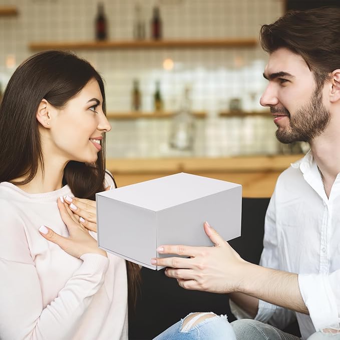 Schliersee 4 Packs 9x6x4 White Gift Box with Lid for Present, Magnetic Gift Box for Wedding, Birthday