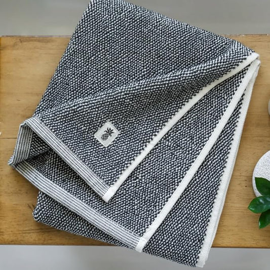 Cariloha Two Toned Bath Towel | Black Sand |28"x54" | Turkish Cotton & Viscose Material Blend | Extra Smooth, Odor Resistant and Highly Absorbent