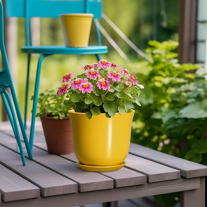 Ceramic Plant Pots - 5.6 Inch Planter with Drainage Hole and Saucer, Round Small Plant Pot for Indoor Outdoor, Modern Flower Succulent Orchid Pot, Desk Decor, Plant Lover Gifts, Yellow