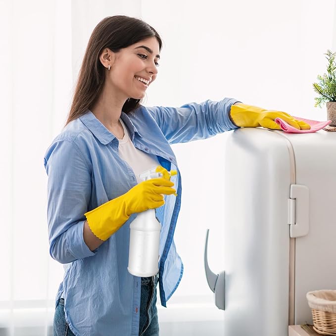 Eccliy 20 Pack 16oz Empty Spray Bottles, Leakproof Cleaning Bottles with Measurement and Adjustable Nozzle for Housekeeping, Commercial Use(Cylinder,Yellow Spray Head)