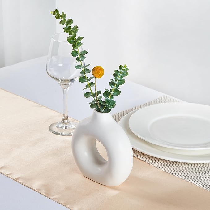 Restaurantware-Table Art Flower Vase, 1 Donut Vase - Minimalist Style, for Fresh Or Artificial Flowers, Black Ceramic Piece for Home Decor, Kitchen, Home, Living Room, Office, and More