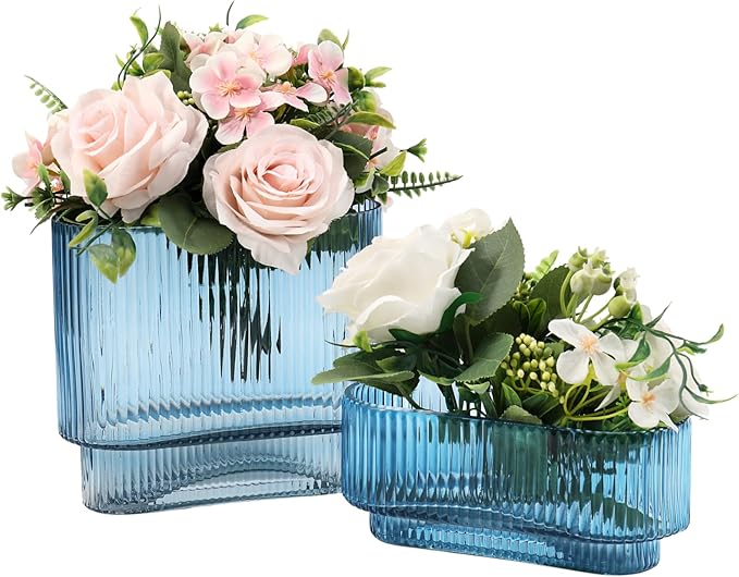 Short Glass Vases, Set of 2 Blue Glass Vases for Tulips, Ribbed Vase for Flowers, Modern Small Vase for Living Room, Dining Room, Bathroom, Desk, Shelf, Wedding, Office