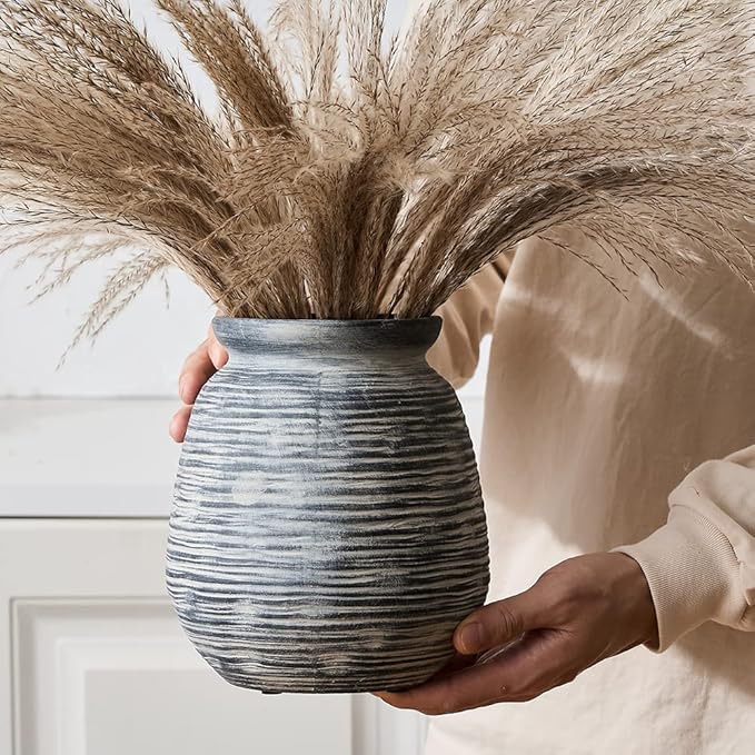 SIDUCAL Ceramic Rustic Farmhouse Flower Vase, Pottery Decorative Flower Vase for Home Decor, Table, Living Room Decoration, Shelf Decor, Mantel, 7.3 Inch, Black