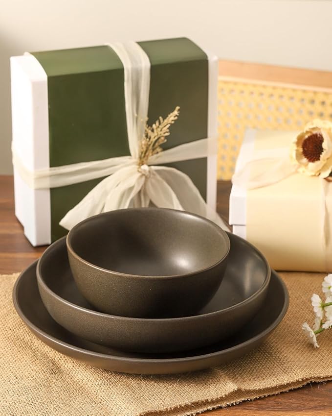 Dinnerware Sets, Stoneware Plates and Bowls Sets, Farmhouse 12 Piece Dish Set for 4, Ceramic Plates Set for Kitchen, Scratch Resistant, Dishwasher & Microwave Safe, Pure Black