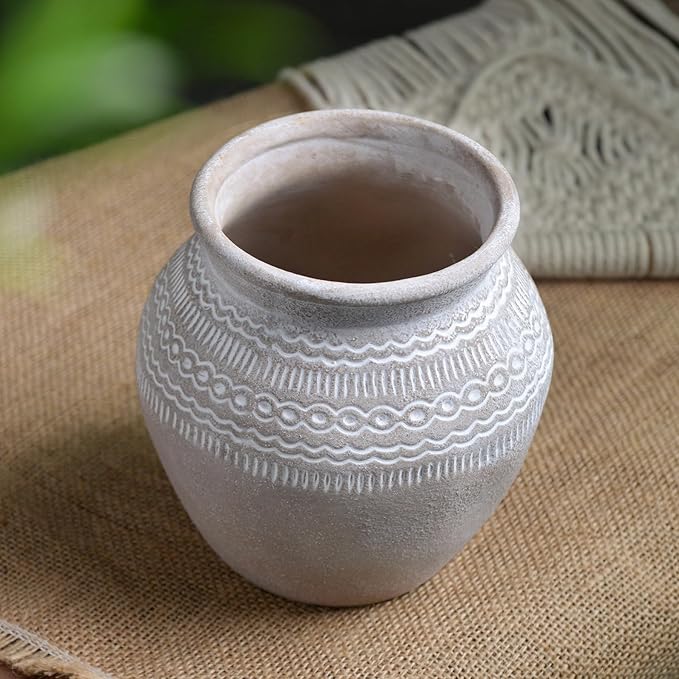 Quoowiit Ceramic Rustic Farmhouse Vase, Distressed Flower Vase for Home Decor, Boho Decorative Vases for Centerpiece Table Decorations, Vases for Living Room Kitchen Entryway Mantle Shelf Decor