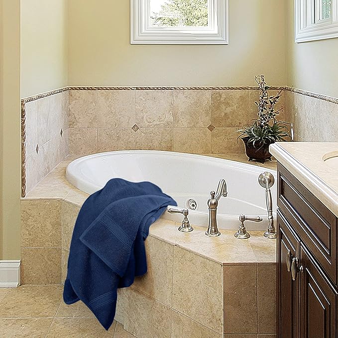 Utopia Towels 4 Pack Premium Bath Towels Set, 27 by 54 Inches, 100% Ring Spun Cotton 600GSM, Lightweight and Highly Absorbent Quick Drying Towels, Perfect for Daily Use, Navy