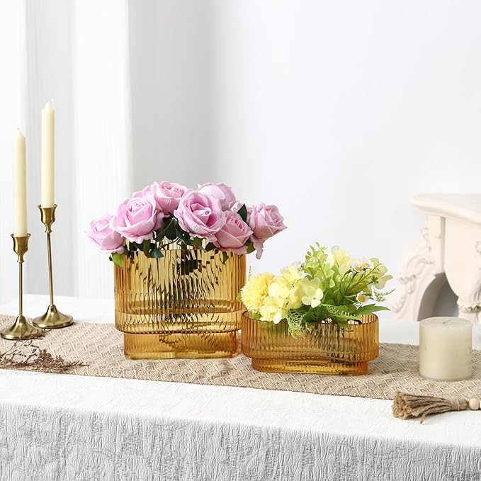 Short Glass Vases, Set of 2 Amber Glass Vases for Tulips, Ribbed Vase for Flowers, Modern Small Vase for Living Room, Dining Room, Bathroom, Desk, Shelf, Wedding, Office