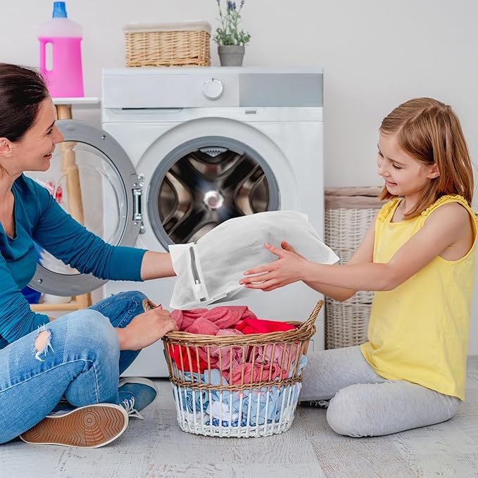 4pcs Mesh Laundry Bags, 39x30cm/15.35x11.81in Delicate Garment Durable Net Washing Machine Bag with Zippers for Socks Blouse Bra Lingerie for Home Travel College Dorm Hotel Apartment (White)