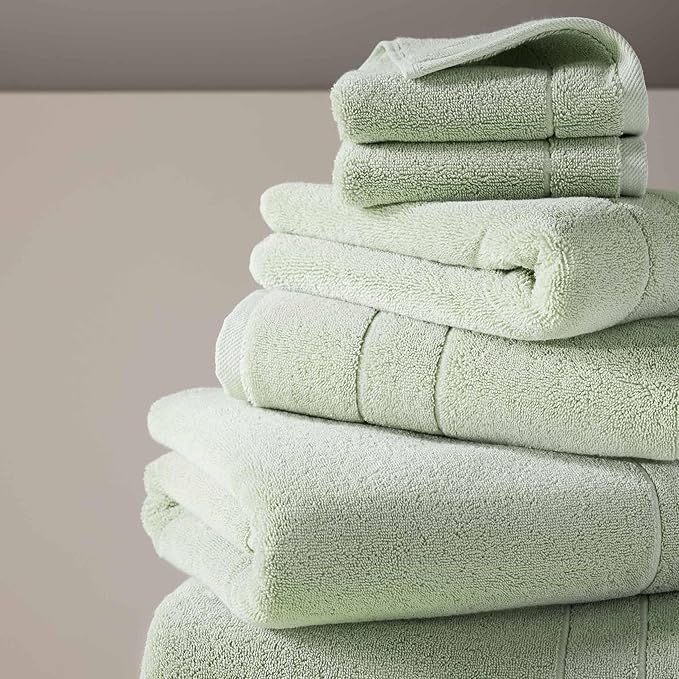 Brooklinen Super-Plush Bath Towels (Aloe)