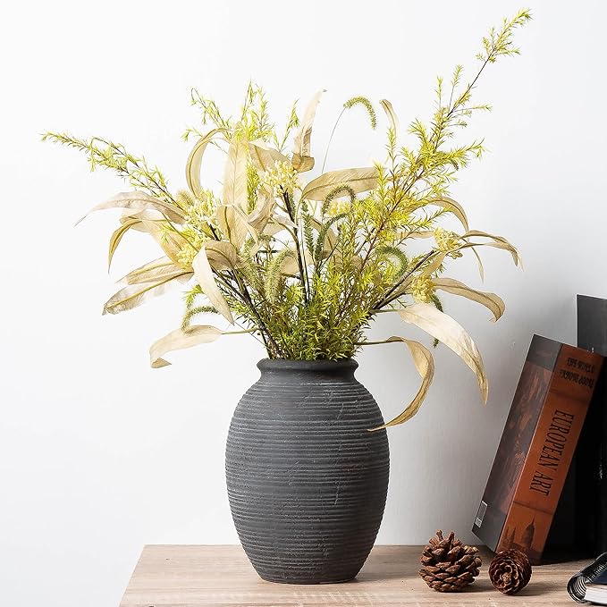 8 Inch Ceramic Rustic Flower Vase - Christmas Decorative Vases - Pottery Vase Home Decor, Vintage Terracotta Vase for Home Decor, Farmhouse House Shelf Decor Farmhouse Table, Lyeec