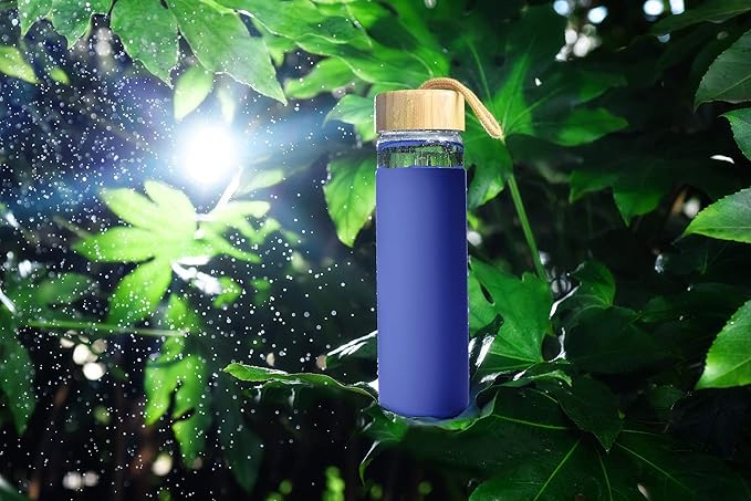 20 Oz Borosilicate Glass Water Bottles with Silicone Sleeve BPA Free, Dishwasher Safe - Reusable Clear Glass Drinking with Leak Proof Bamboo Lid | Perfect Gym Water Bottles for Men & Women