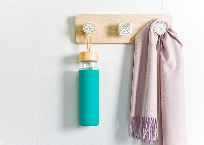 20 Oz Borosilicate Glass Water Bottles with Silicone Sleeve BPA Free, Dishwasher Safe - Reusable Clear Glass Drinking with Leak Proof Bamboo Lid | Perfect Gym Water Bottles for Men & Women